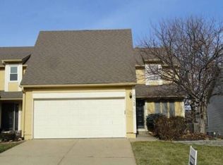 8314 W 121st St, Overland Park, KS 66213