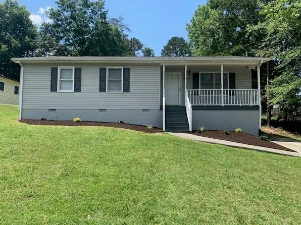 239 Skylark Dr, Danville, VA 24541
