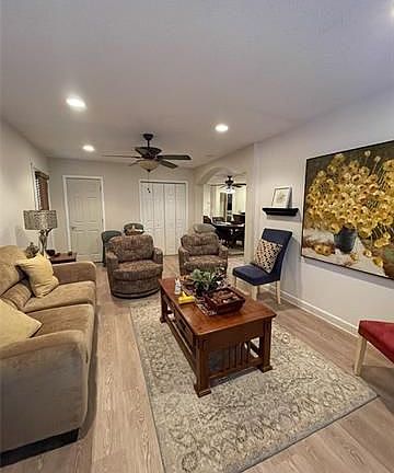 4th image of 2859 Hickorybrook Dr
