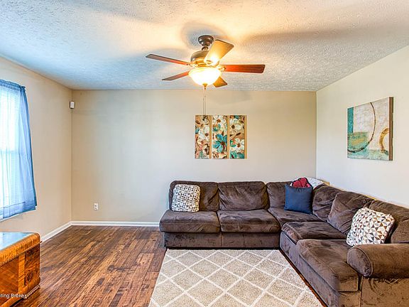 4th image of 176 Aulbern Dr W