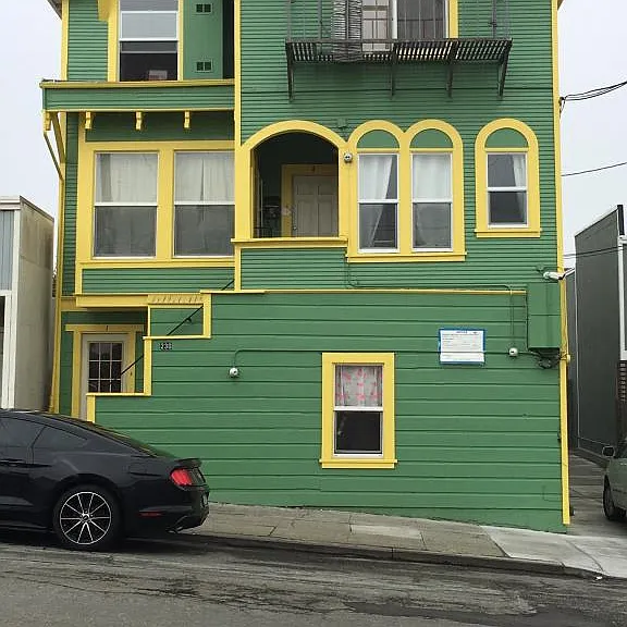 230 Lowell St #5 — Photo 2