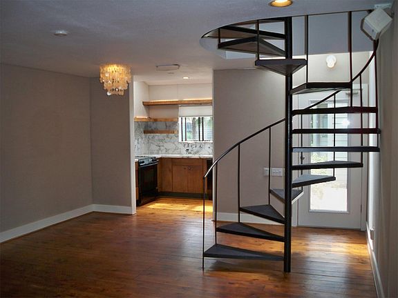 3rd image of 3321 Oak Grove Ave #115G