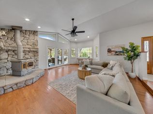 10563 Rim View Cir, Auburn, CA 95603