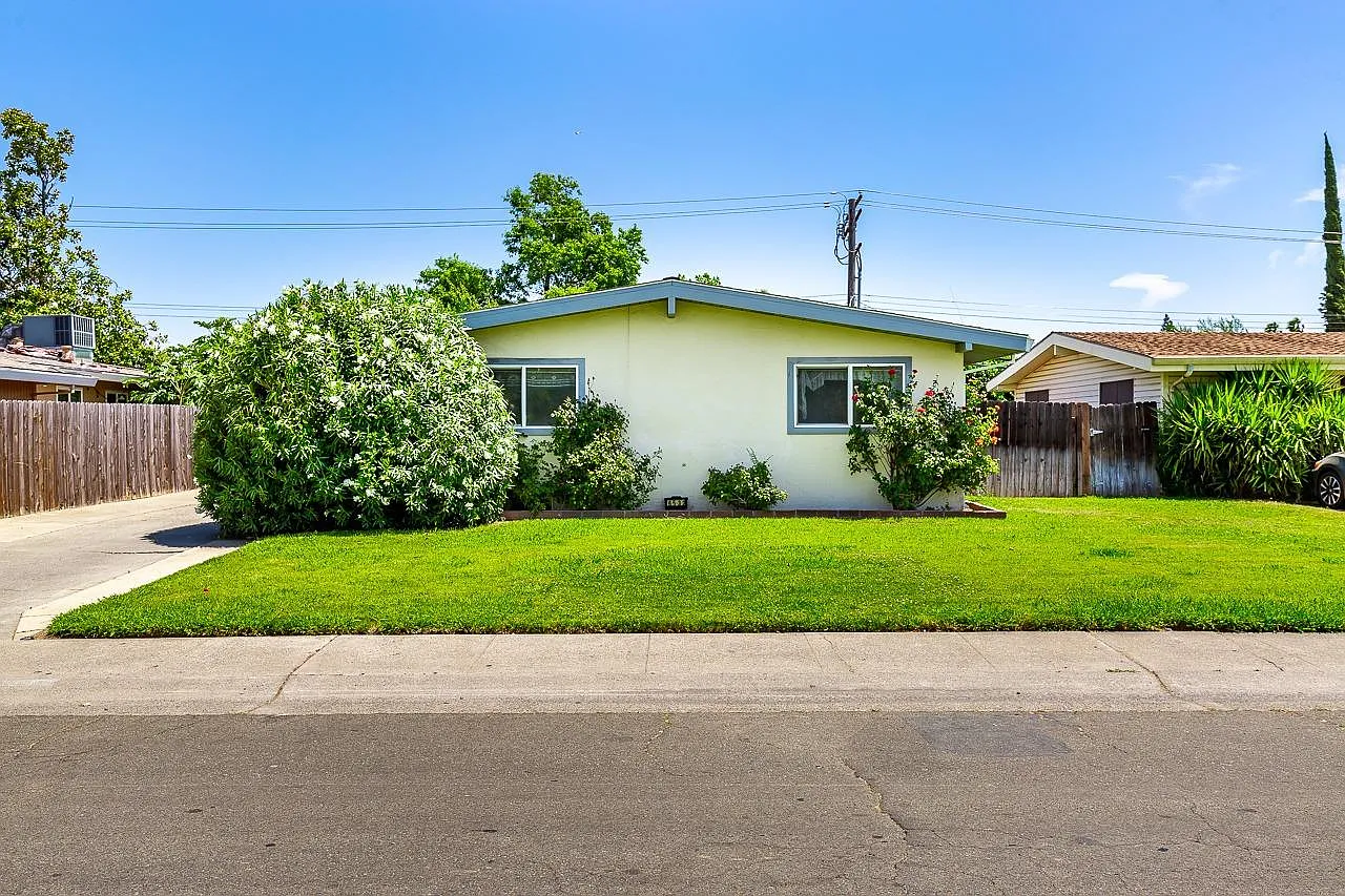 6532 La Cienega Dr photo 1