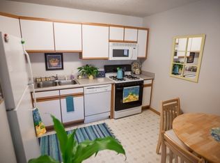 2020 Broadway St APT L, Iowa City, IA 52240