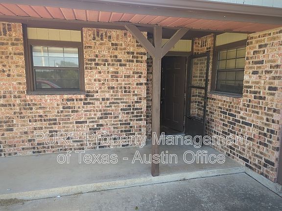2nd image of 1310B Ray Berglund Blvd