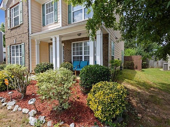 4th image of 8405 Somerton Cir