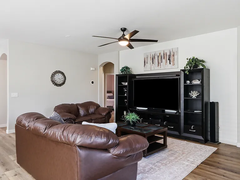 E Citadel Dr — Photo 11