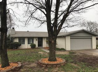 907 S Park Pl, Rogers, AR 72758