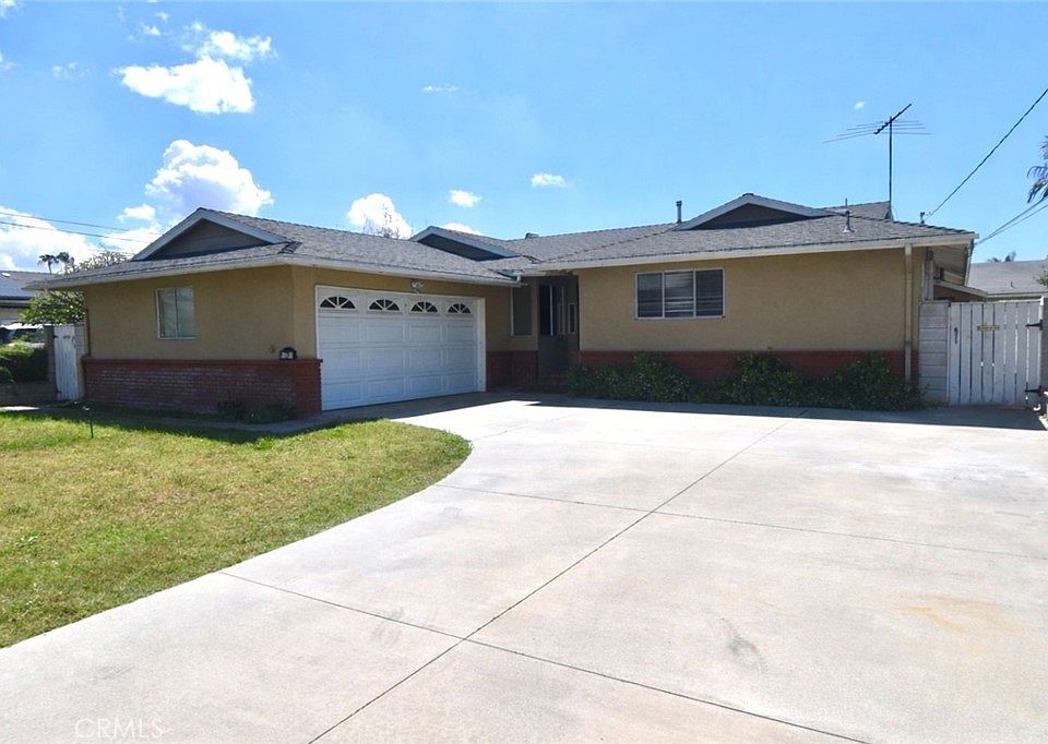 1st image of 2038 W Victoria Ave