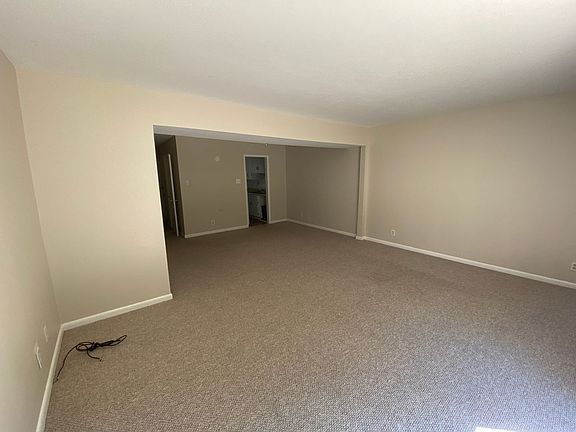 3rd image of 100 Stinson St #B