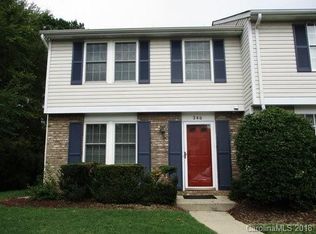 240 Water Oak Dr, Pineville, NC 28134