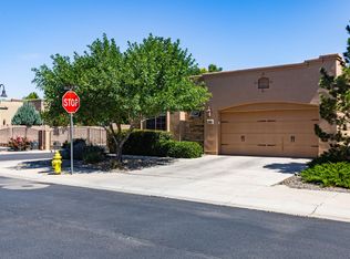 1309 Valle Ln NW, Albuquerque, NM 87107