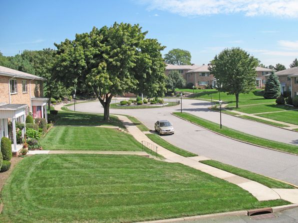 2 Hazen Ct #7-B