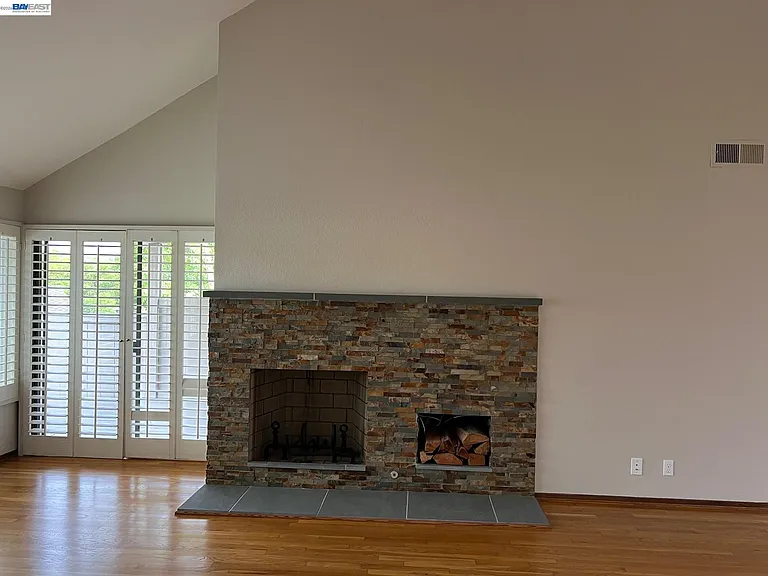 701 Glen Eagle Ct — Photo 10