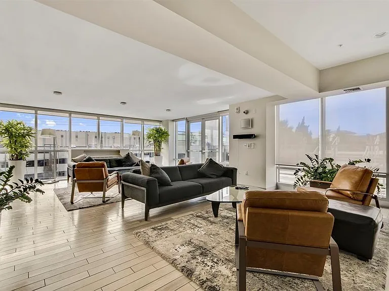 300 Bowie St #2805 — Photo 28