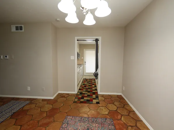 7727 Meadow Park Dr APT 111, Dallas, TX 75230