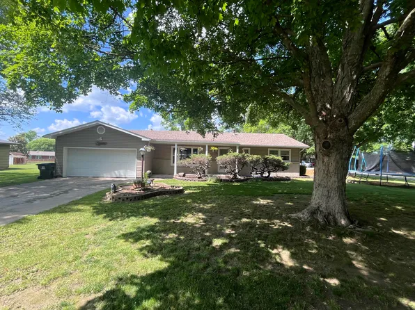 901 W Elm Street, Aurora, MO 65605