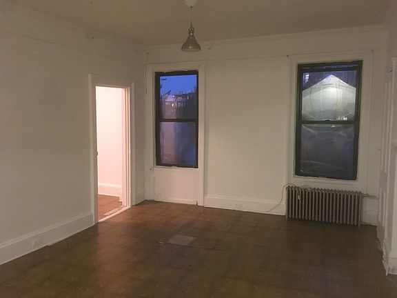 3rd image of 345 S 1st St APT 3R