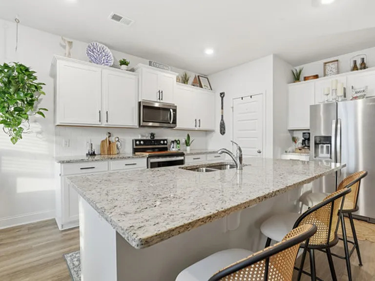 564 Foxtail Dr — Photo 12