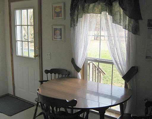 5th image of 616 W Catalpa Dr