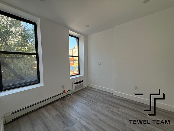 3rd image of 120 E 116th St APT 1F