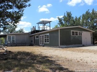 322 Iroquois Trl, Bandera, TX 78003
