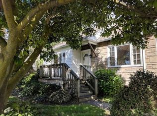 5791 Buffalo St, Sanborn, NY 14132