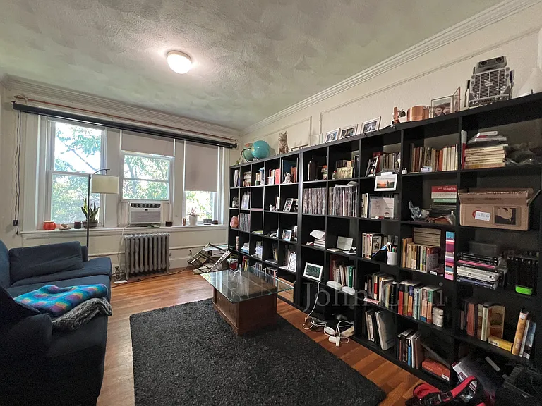 4 Vinal St #6 — Photo 2