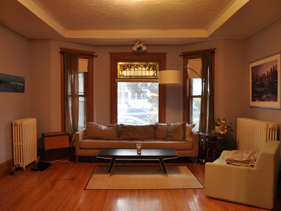 1st image of 3253 Holmes Ave S APT 1