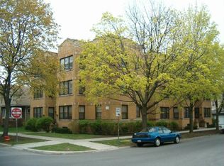 7252 N Hamilton Ave, Chicago, IL 60645