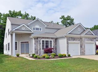 27 Pebble Beach Blvd, Jackson, NJ 08527