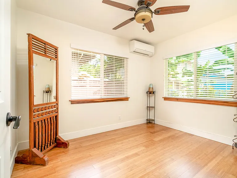 219 Crest Ave #2 — Photo 11