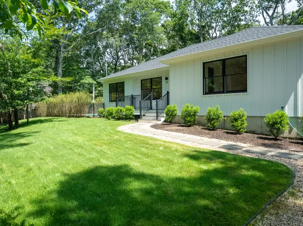 https://photos.zillowstatic.com/fp/5eee9e6f5d2295083e773d56e7bf580a-p_e.webp