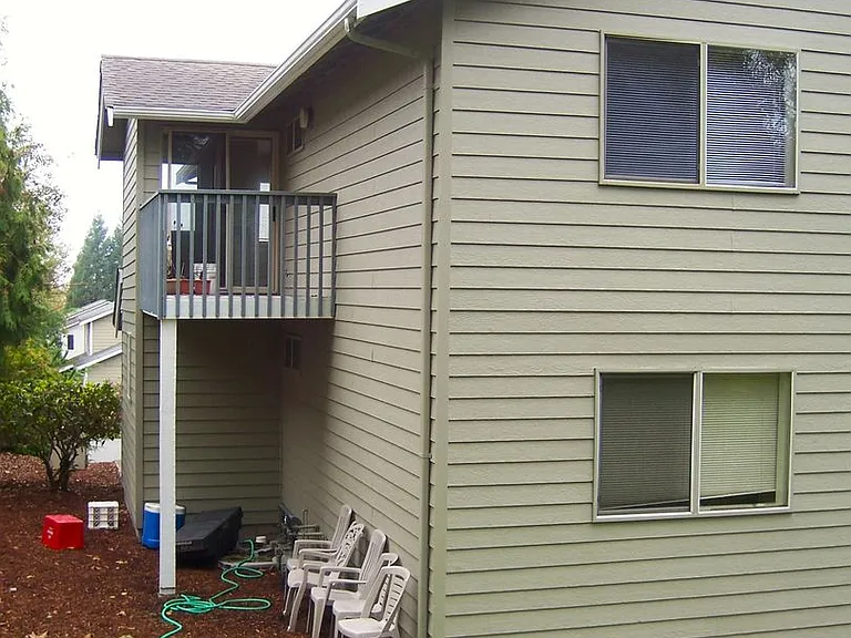 2224 Michigan St — Photo 11