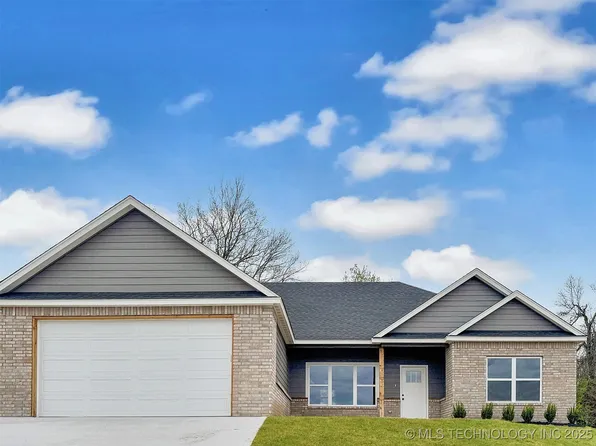 874 E Harlan Dr, Tahlequah, OK 74464