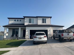 651 W Lewis Ln, Saratoga Springs, UT 84045
