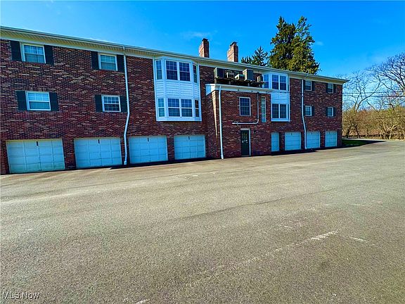 3rd image of 6995 Carriage Hill Dr APT 101