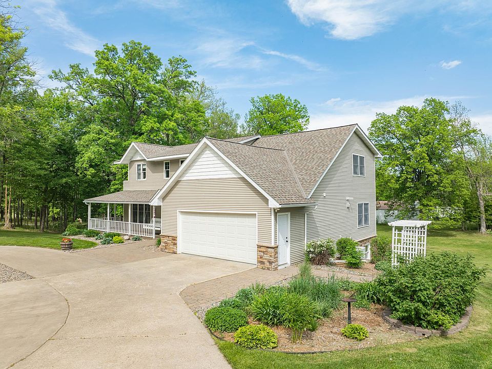 1st image of 23259 Lampi Rd