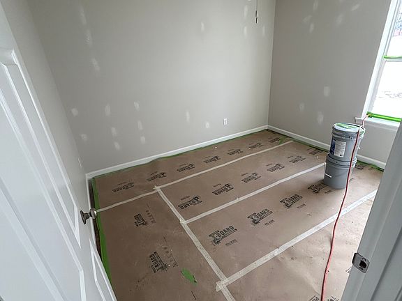 3rd image of 1005 Caroline Ave
