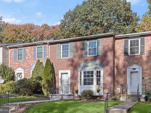 2nd image of 1028 Ellicott Dr