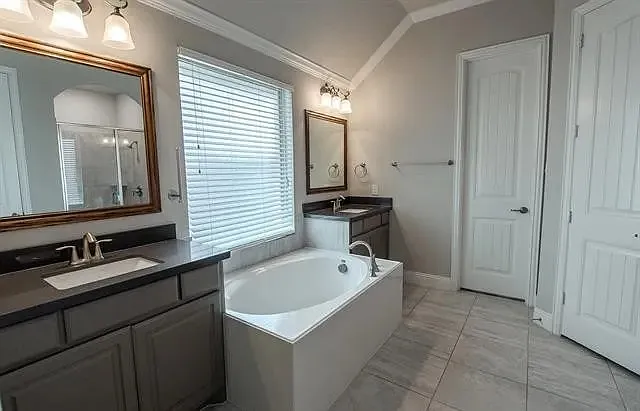 1409 Coleto Creek Trl — Photo 11