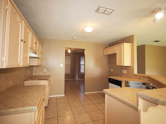 4th image of 2509 Mi Tierra Dr