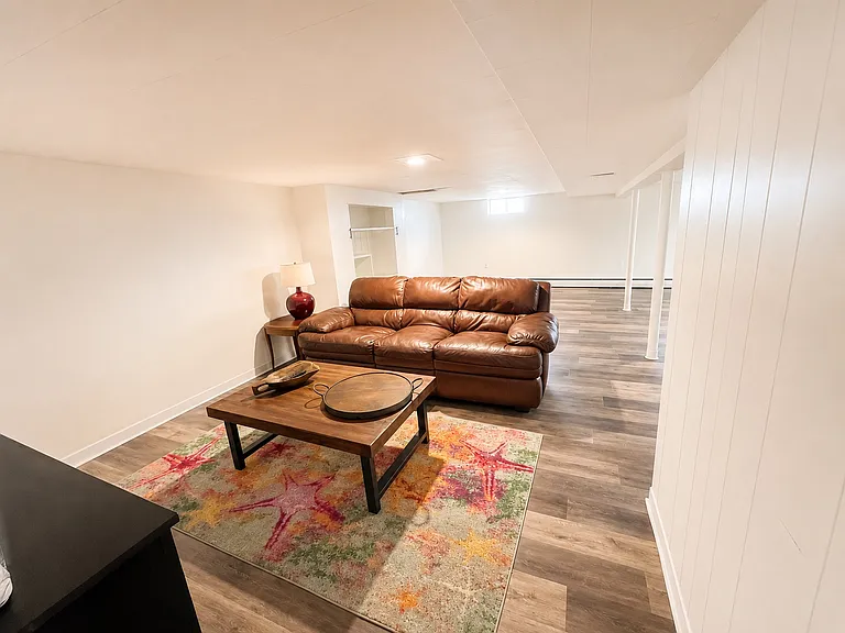 42 Parker St — Photo 11