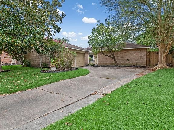 2nd image of 5822 Fallengate Dr