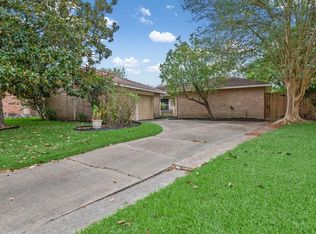 5822 Fallengate Dr, Spring, TX 77373