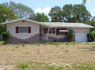 910 20th St SW, Largo, FL 33770