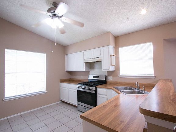 3rd image of 2900 Tierra Blanco Trl