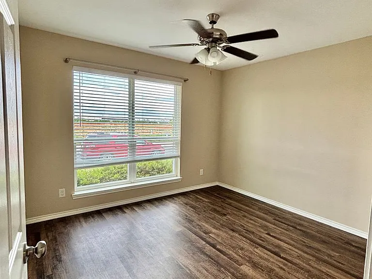 4245 Sedona Trl — Photo 11