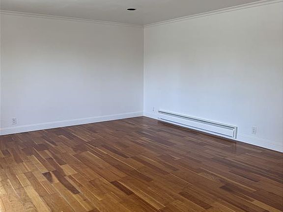 5th image of 725 Auburn Pl APT 207
